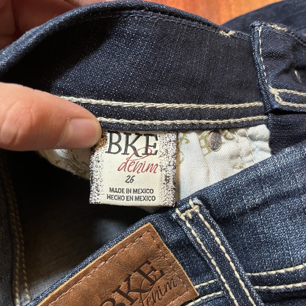 BKE Shorts Womens 26 28 5" Inseam Blue Dark Wash Whiskering Grunge Harper Street - Picture 4 of 9